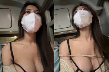 (VIET69) Đi xe bus nứng quá móc lồn thủ dâm