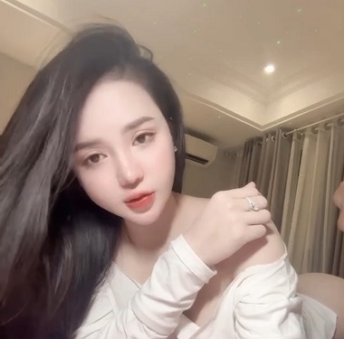 [Sex Viet] Em Gái Mặt Ngọt Thanh Khiết Nhưng Trên Giường Siêu Dâm - Sex Không Che