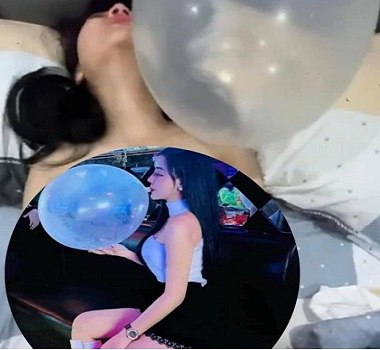 (clip sex) Hút bóng cười phê quá nện nhau luôn